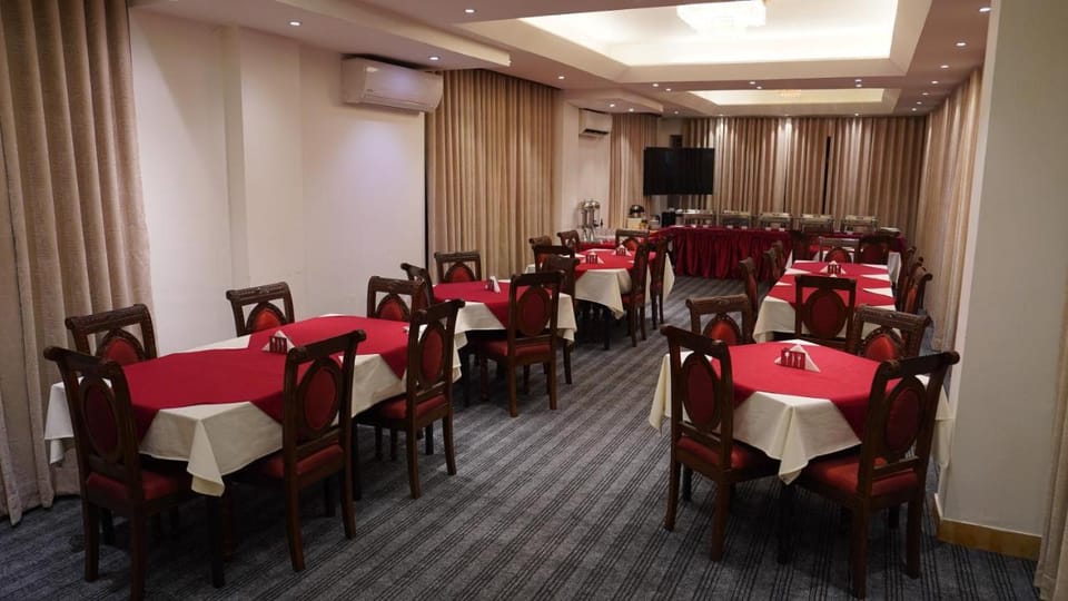 Laurel Lakefront Hotel Hotel in Dhaka