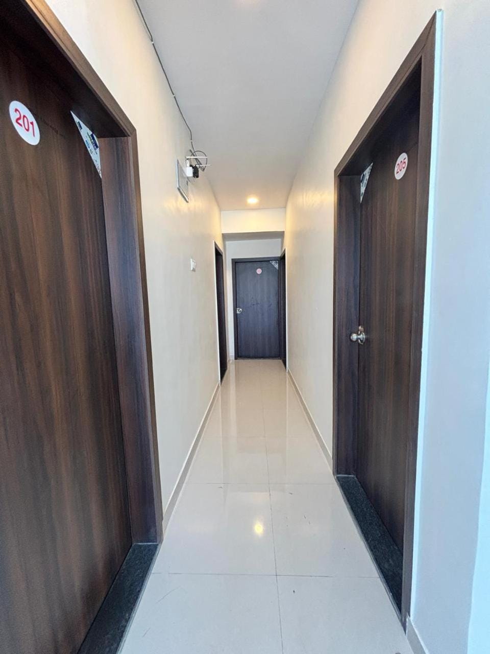Rajratna lodge Hotel in Pune