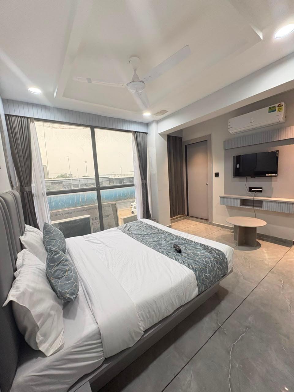 Hotel Civik Hotel in Ahmedabad