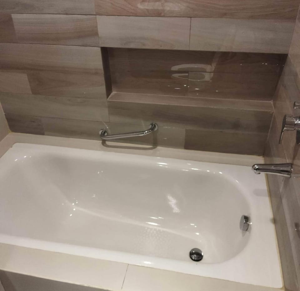 R2 condotel Santorini tower  Hotel in Pasig