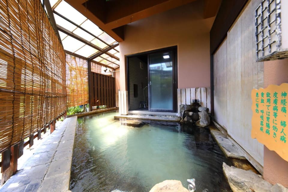 Ureshino Onsen Takasago Hotel in Japan