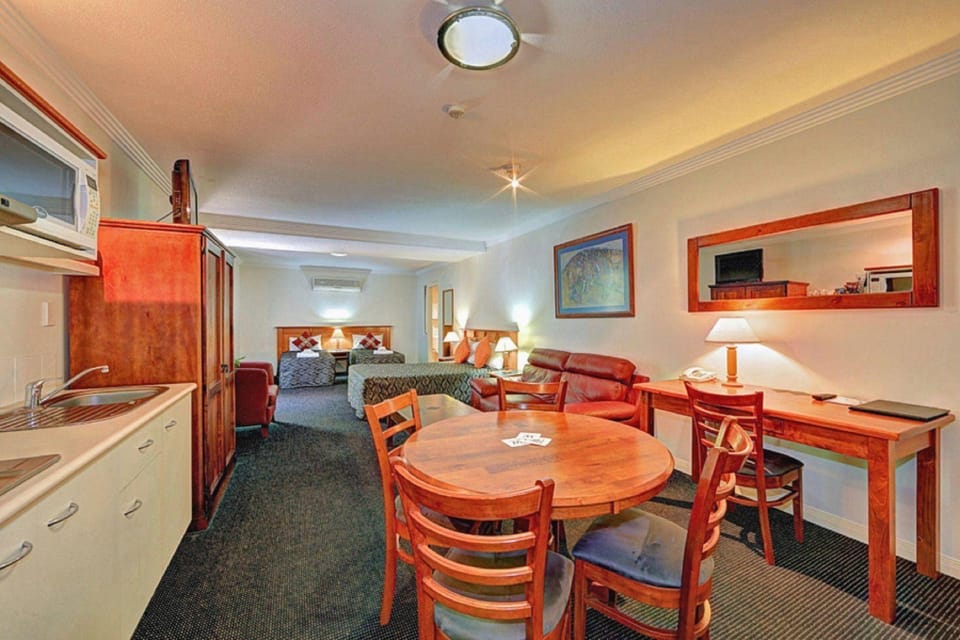 Burnett Riverside Hotel Hotel in Bundaberg