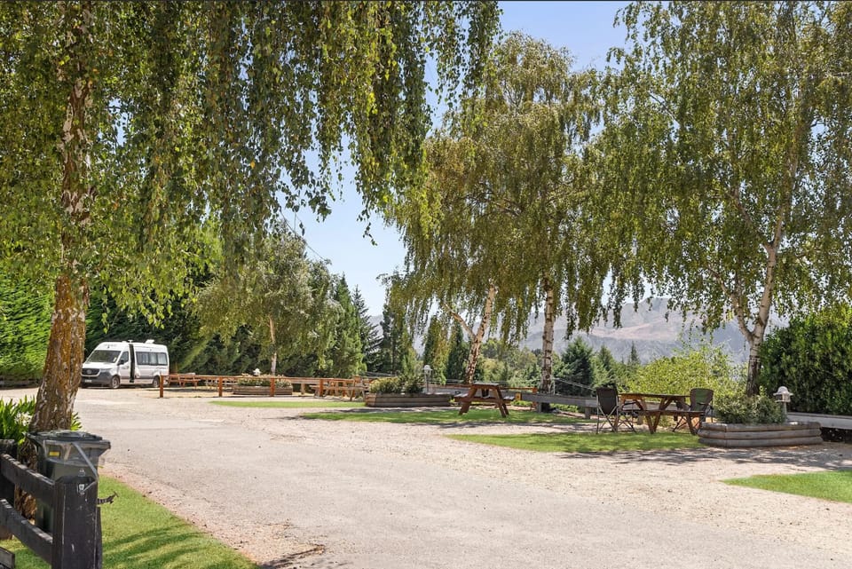 Sundale Heritage Wagon Tents Lodge in Wanaka