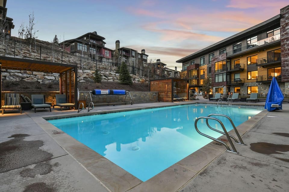 New & Luxury 2 BR in Canyons Village - Ski in/out by RedAwning Hotel in Wasatch County
