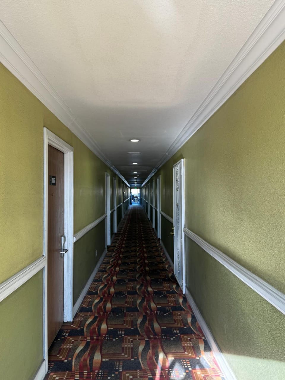 Moonlight Inn Inn in Gardena