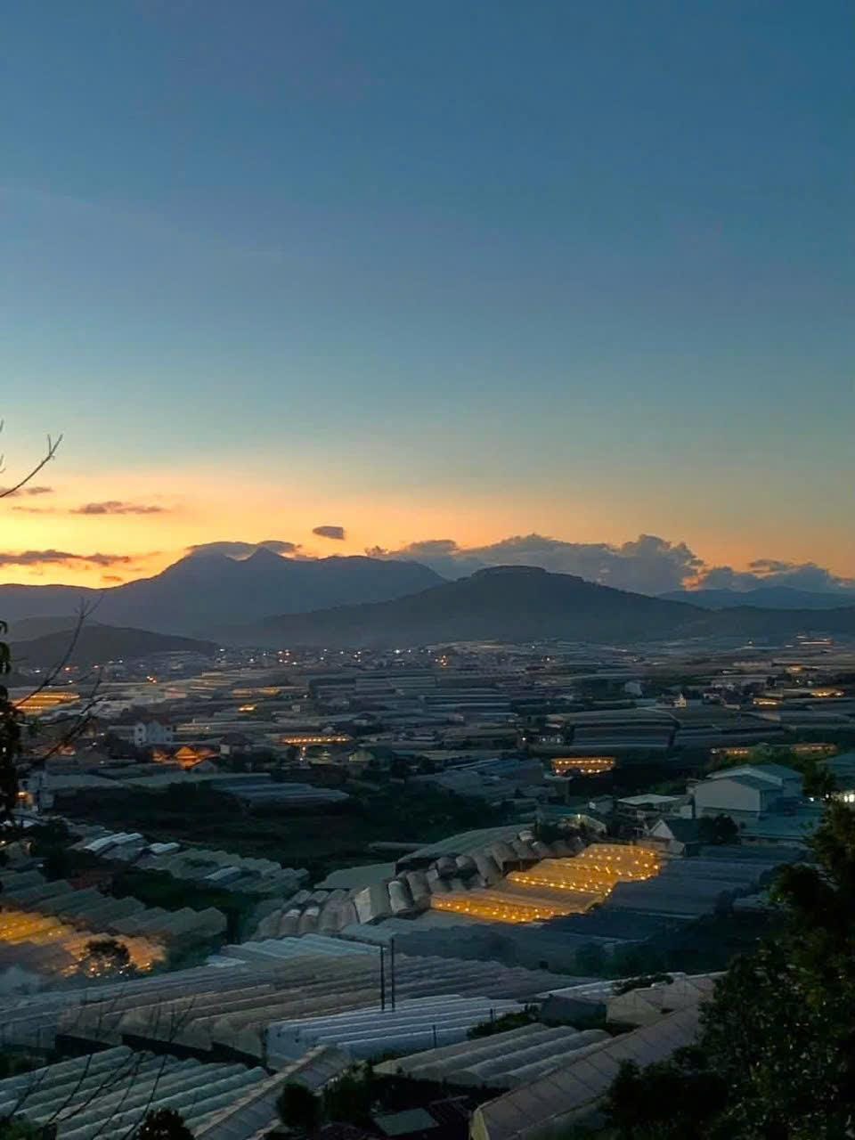 Khách Sạn Tường Phương Hotel in Dalat