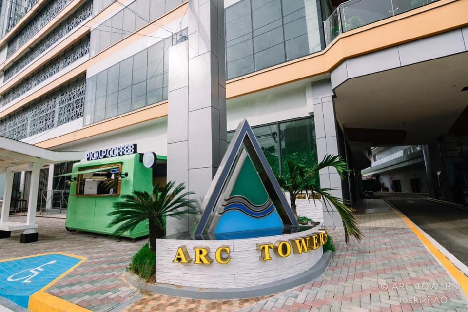 2137 Queen Studio plus WiFi at Arc Towers Cebu Apartment hotel in Cebu City