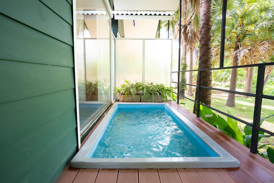 Private pool