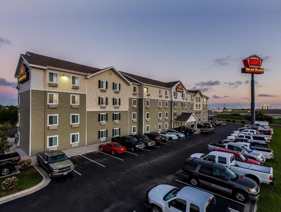 WoodSpring Suites Corpus Christi Hotel in Nueces County
