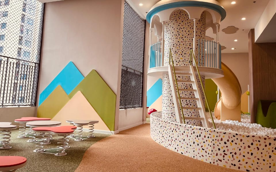 Vinhomes Smart City Tây Mỗ Hotel in Laos