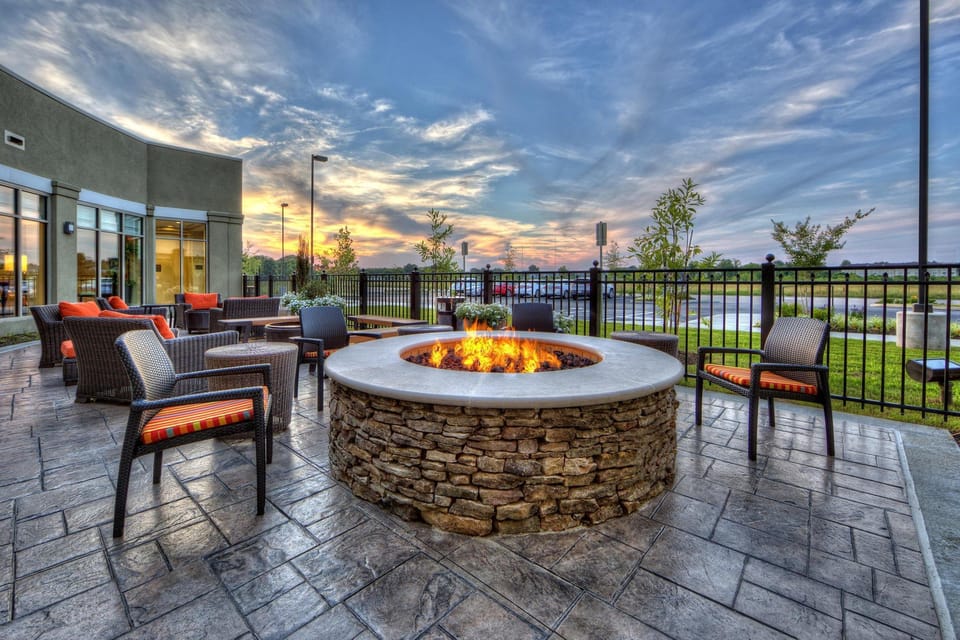 Hilton Garden Inn Memphis Wolfchase Galleria Hotel in Bartlett