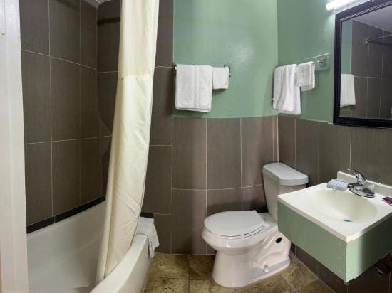 Town & Country Motel Hotel in Sioux City