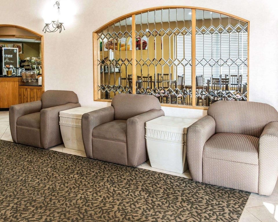 Quality Inn & Suites Shelbyville I-74 Hotel in Indiana