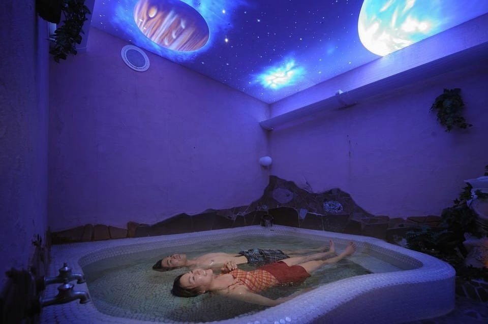 Healing in White Pension Hotel in Japan