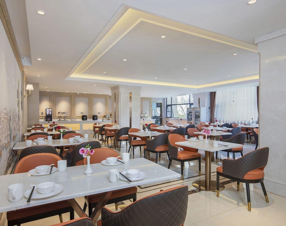 Vienna Hotel Hebi Shancheng Hotel in China