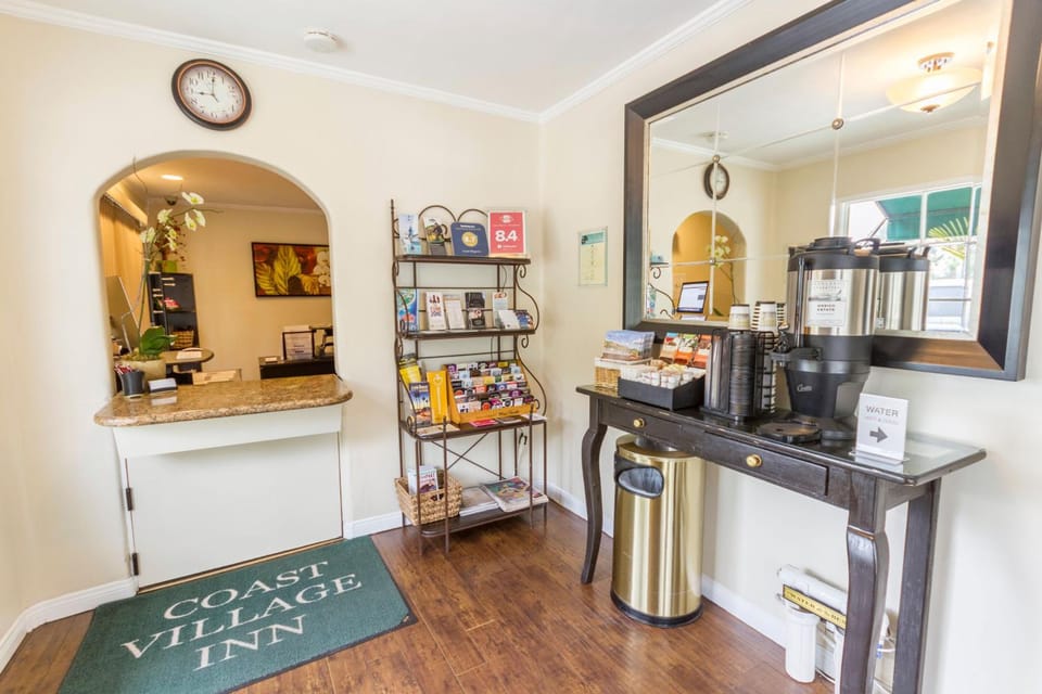 Coast Village Inn Motel in Montecito