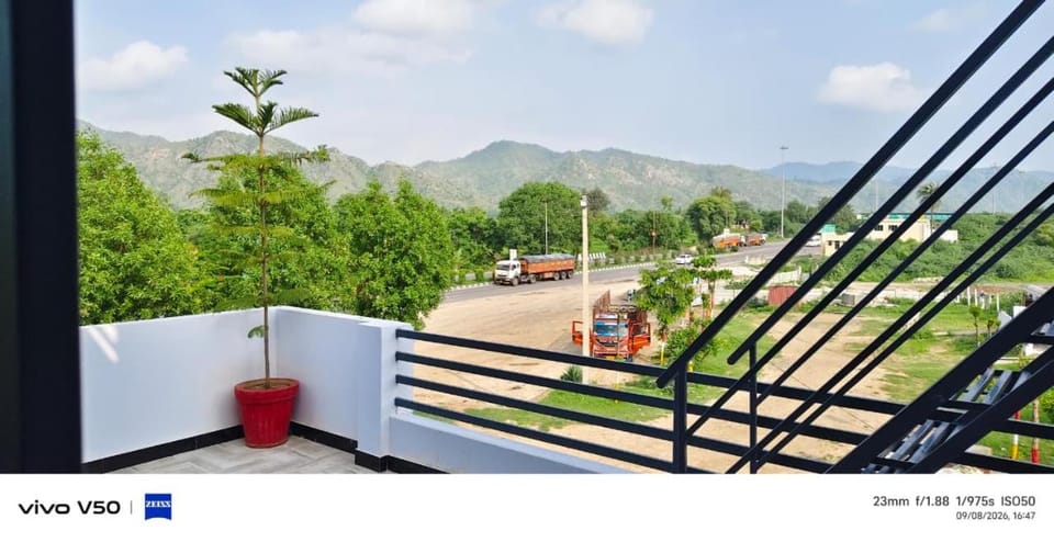 Hotel Mansarovar  Hotel in Rajasthan