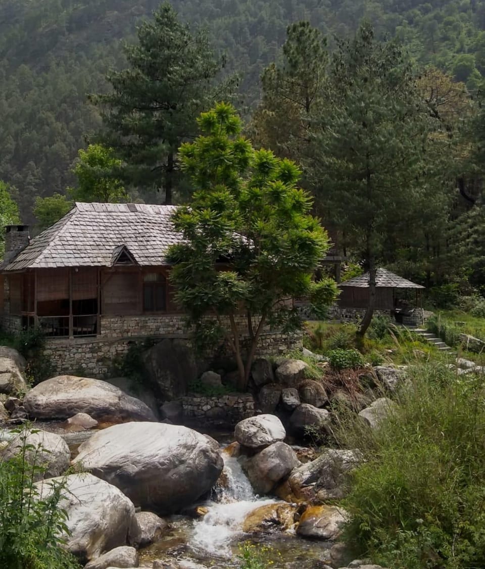Jujurana Stays Resort in Himachal Pradesh