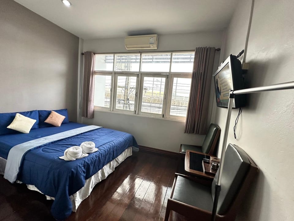 Feliz Phetkasem Hotel Inn in Thailand