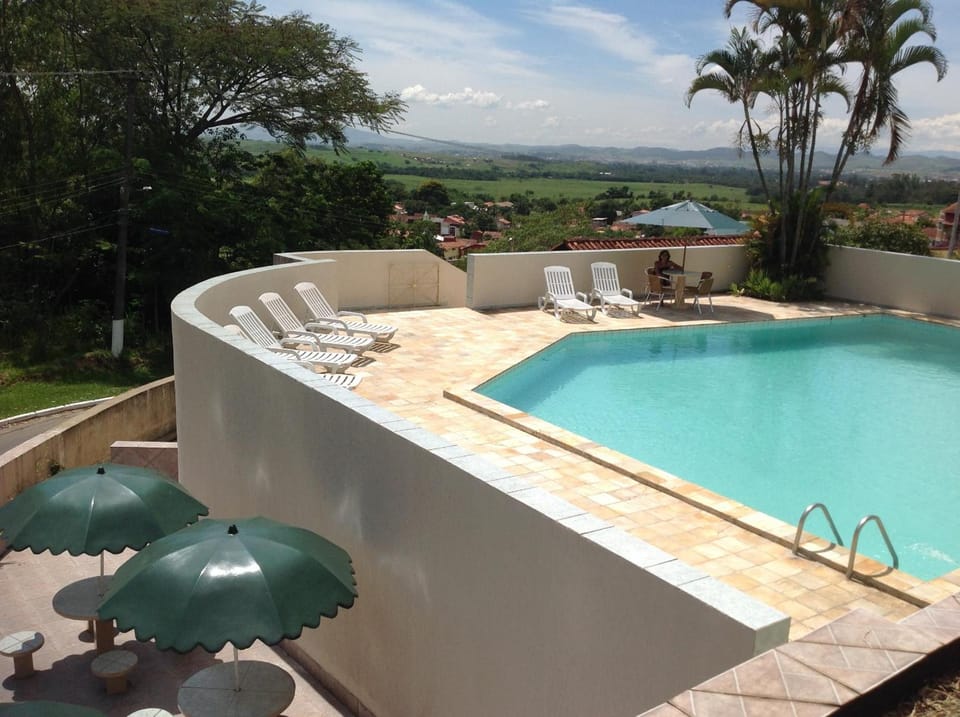 Maison Clapp Lodge in Resende