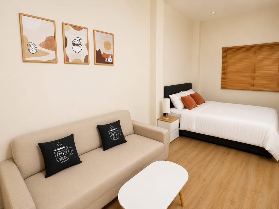 Hootel Cozy&Stay โพนทอง Bed and Breakfast in Thailand