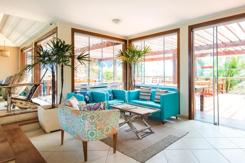 Shared lounge/TV area