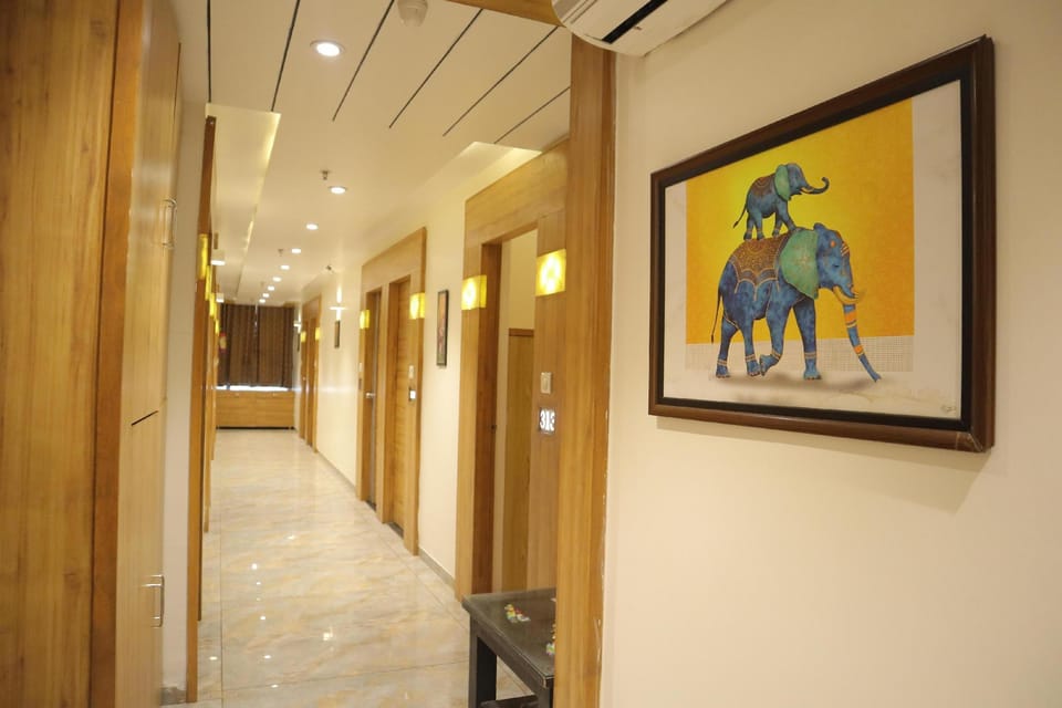 HOTEL BILVA LEAF SANAND Hotel in Gujarat