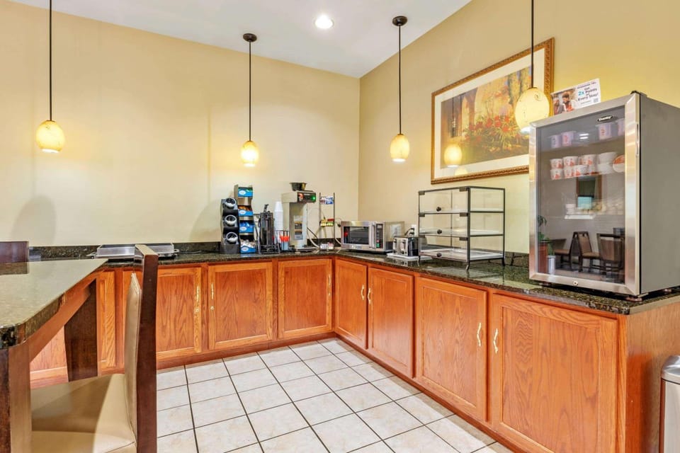 Best Western Clearlake Plaza Hotel in Springfield