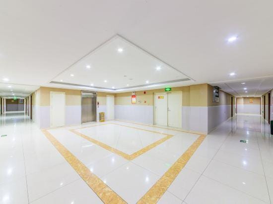 Helan Ronghua Apartment Hotel in China