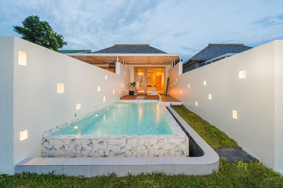Private pool