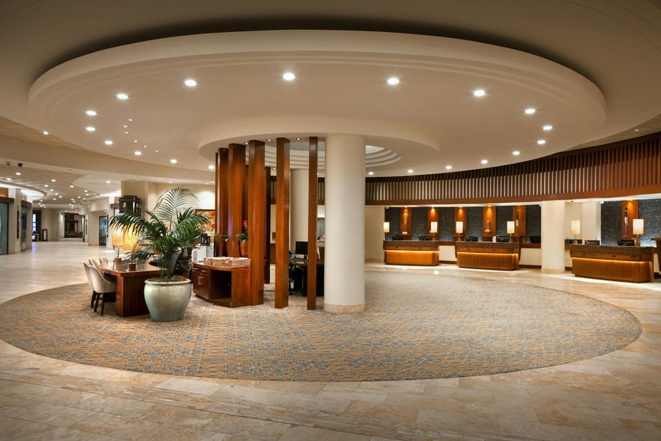 Sheraton Waikiki Beach Resort Hotel in Honolulu