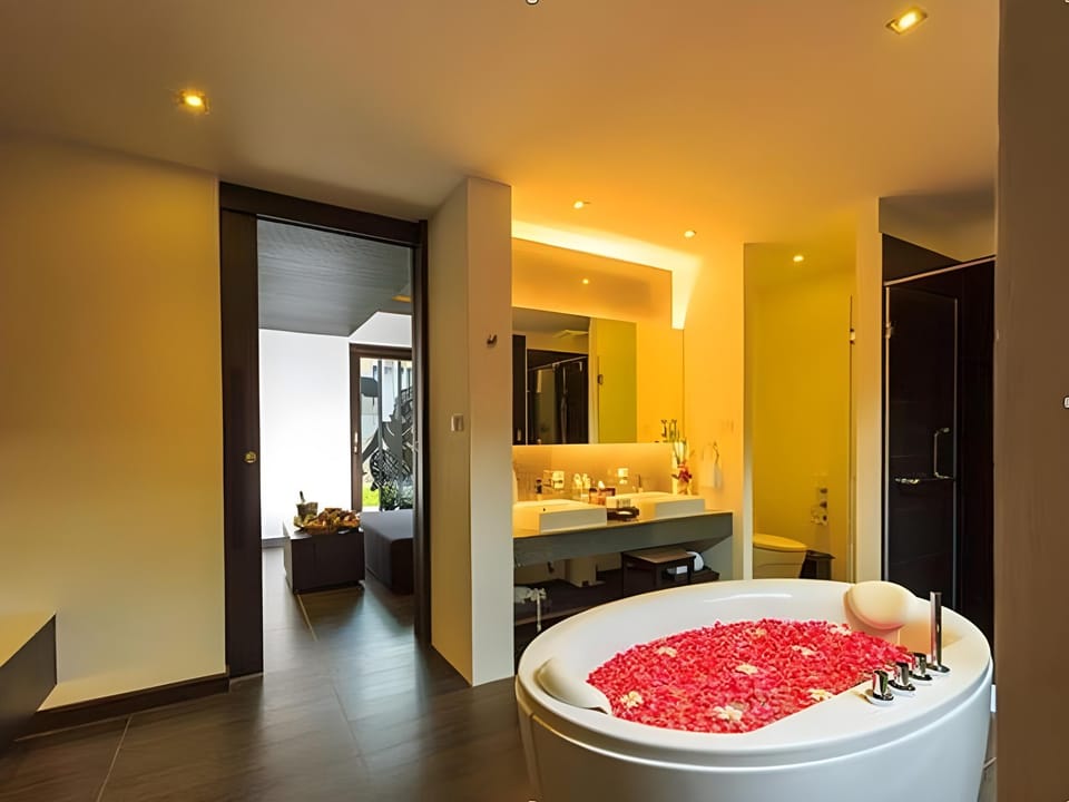 Executive Pool Villa by Baan Haad Ngam Hotel in Ko Samui
