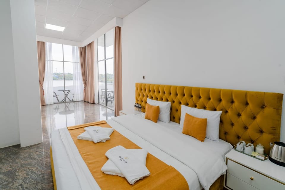 FG Golden River Hotel  Hotel in Sri Lanka