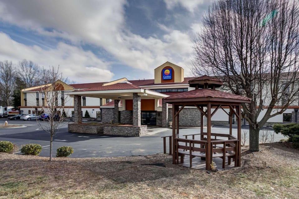 Comfort Inn & Suites Statesville - Mooresville Hotel in Statesville