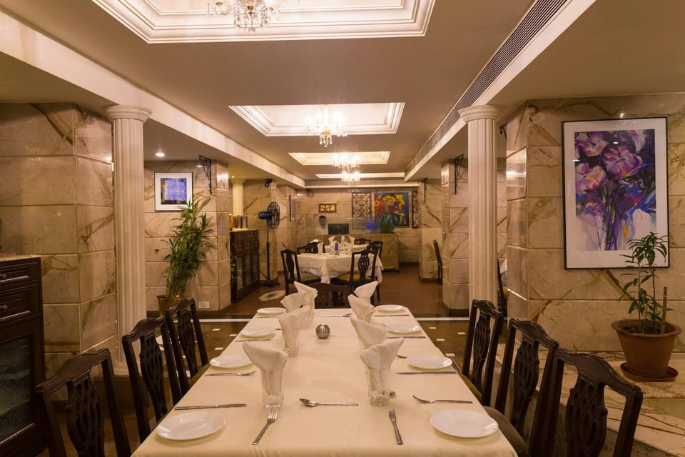 Ginger Thane Hotel in Thane