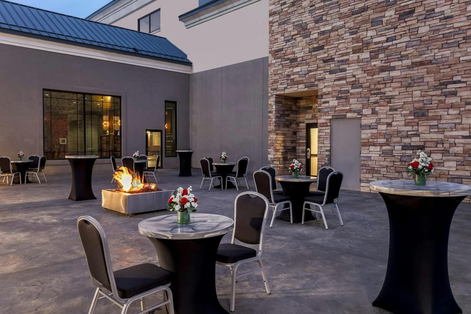 Four Points by Sheraton Bentonville Hotel in Rogers