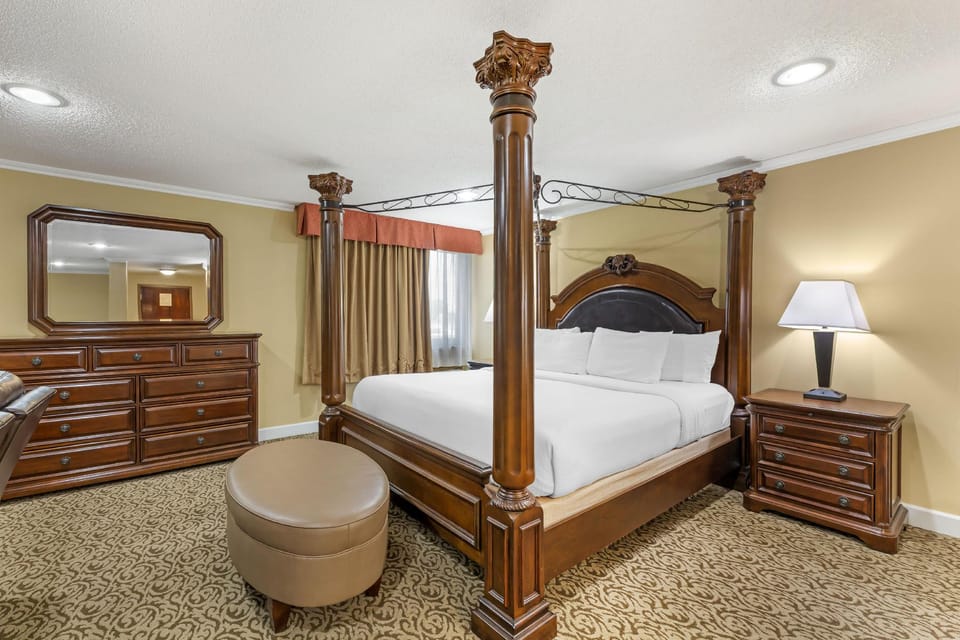 Suite room