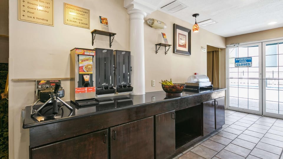 Best Western San Marcos Hotel in San Marcos