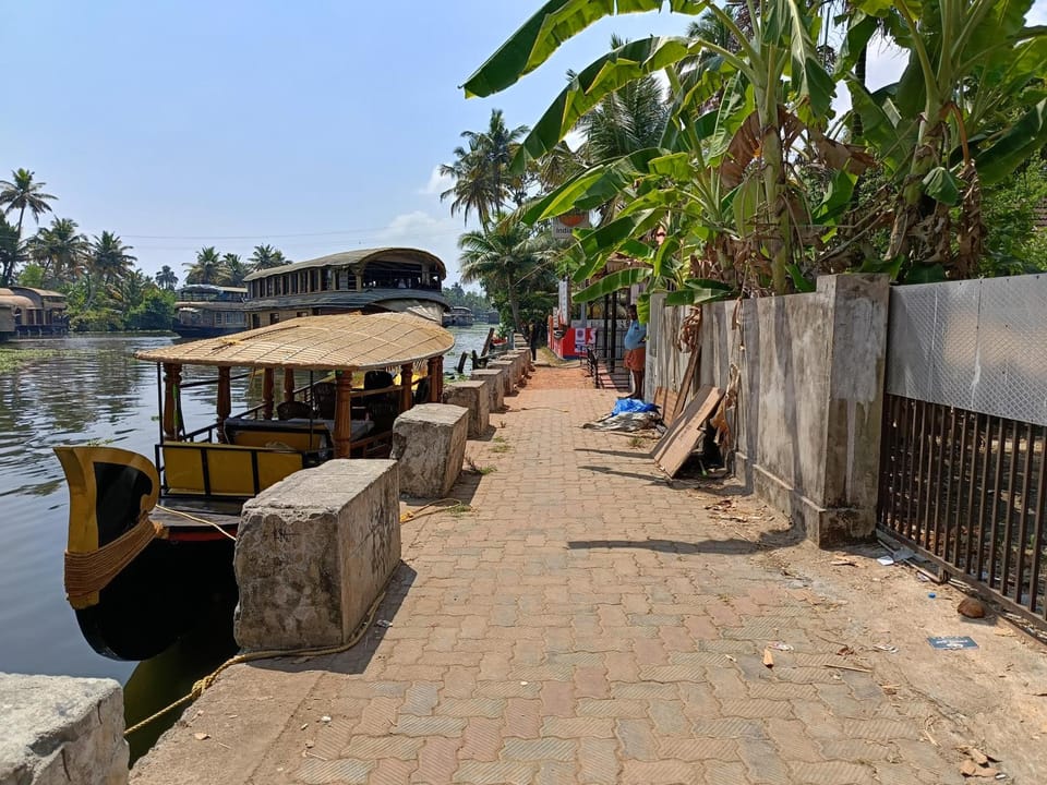 Royal Holidays Hotel in Alappuzha