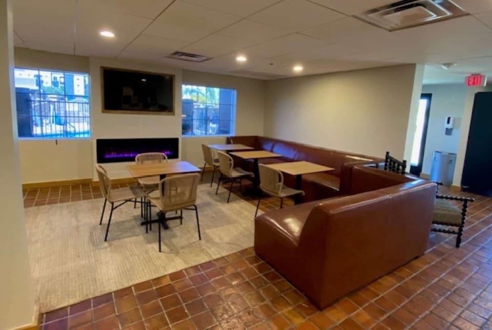 La Quinta Inn & Suites by Wyndham Tempe University / Phoenix Hotel in Tempe