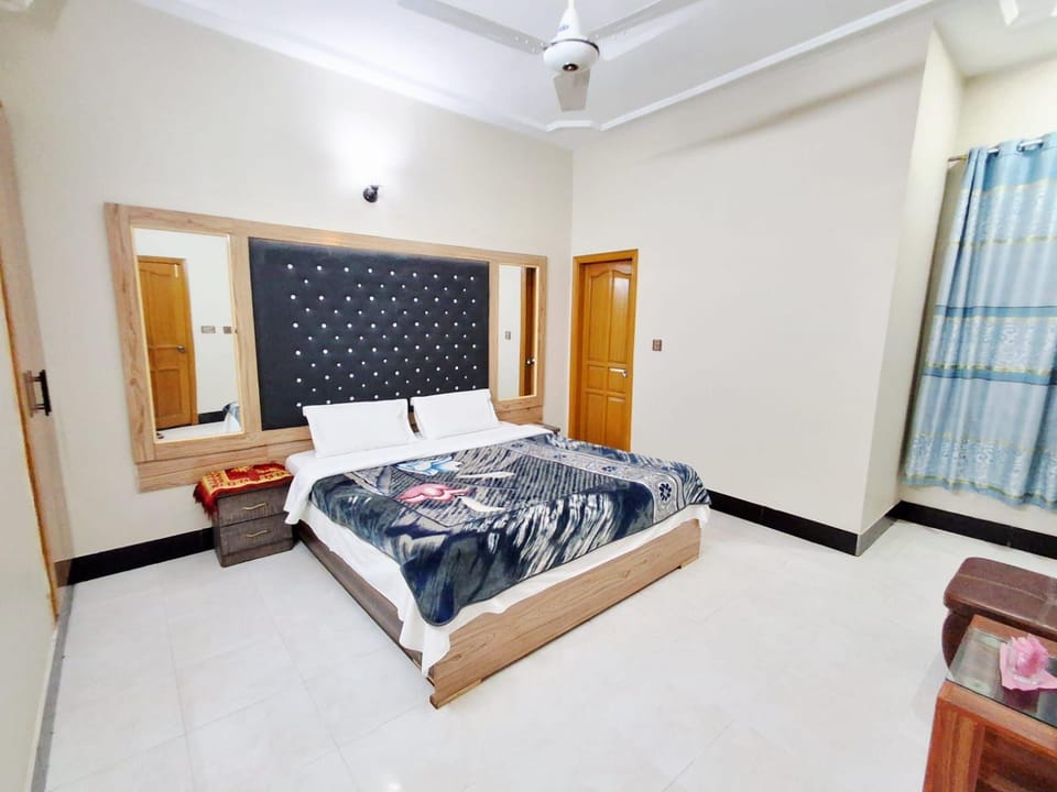 Rose Palace Guest House  Hotel in Karachi