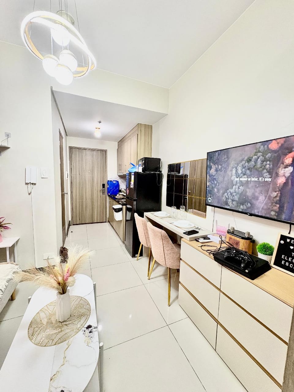 The Elegant Escape Hotel in Mandaluyong