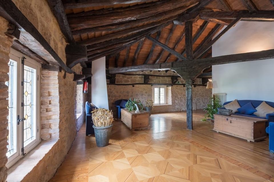 Posada Santa Maria La Real Inn in Cantabria
