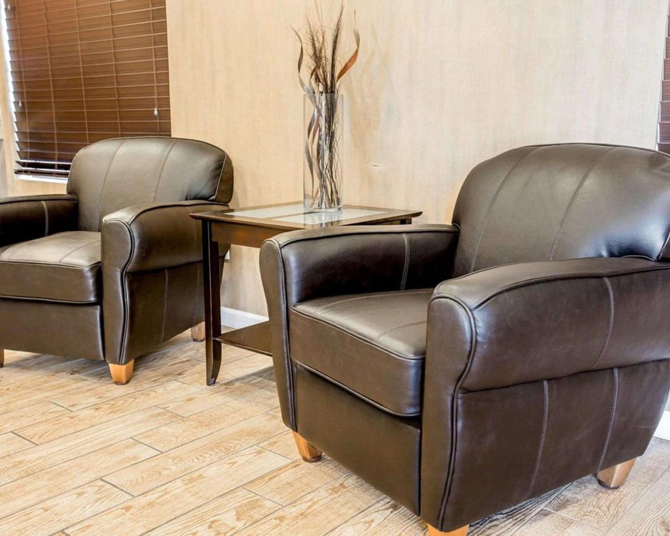 Quality Inn & Suites Woodland - Sacramento Airport Hotel in Woodland
