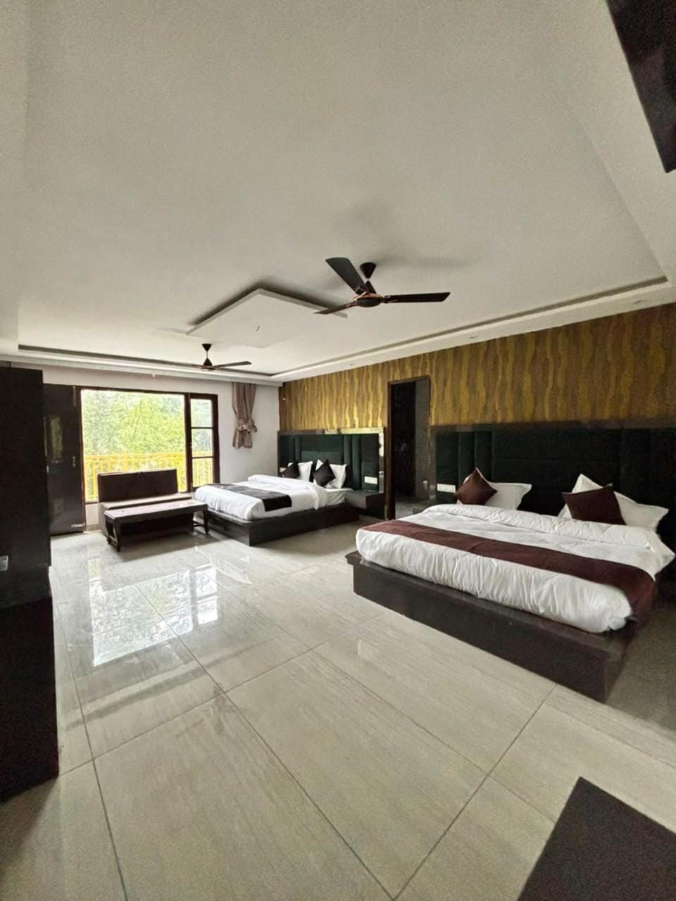 Peaceful Stays Dalhousie Hotel in Himachal Pradesh