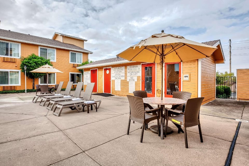 Quality Inn Near Six Flags Discovery Kingdom-Napa Valley Hotel in Vallejo