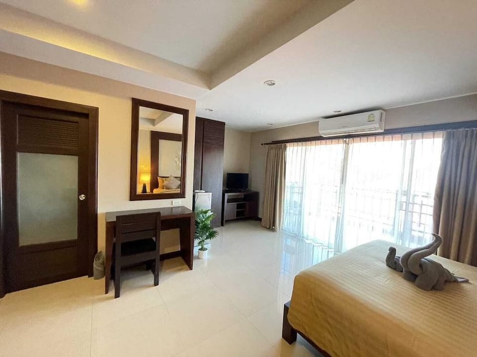 Lanta Garden Hill Resort and Apartments Hotel in Sala Dan