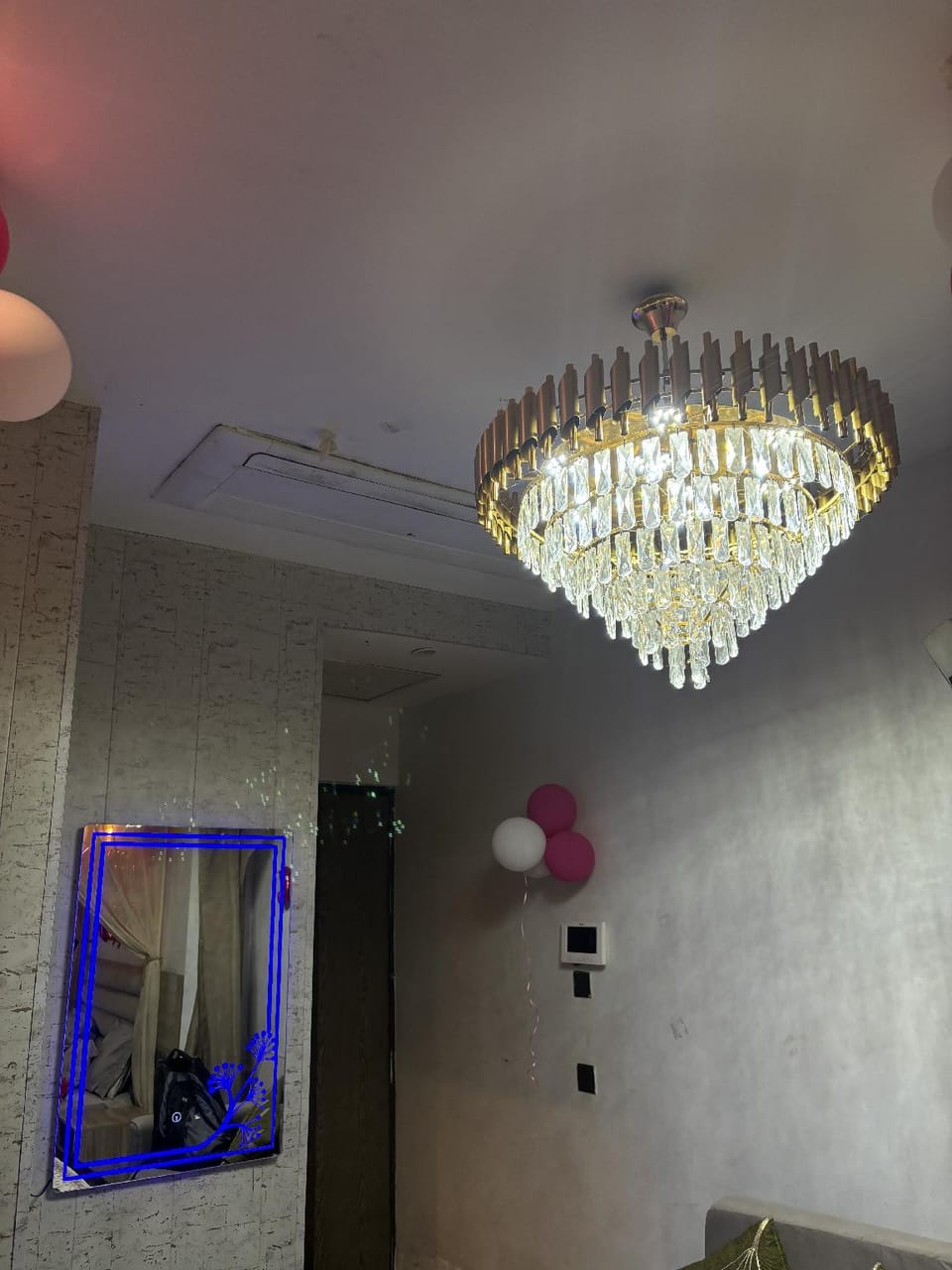 Supernova spira, 7pm - 10 am, Night use only  Bed and Breakfast in Noida