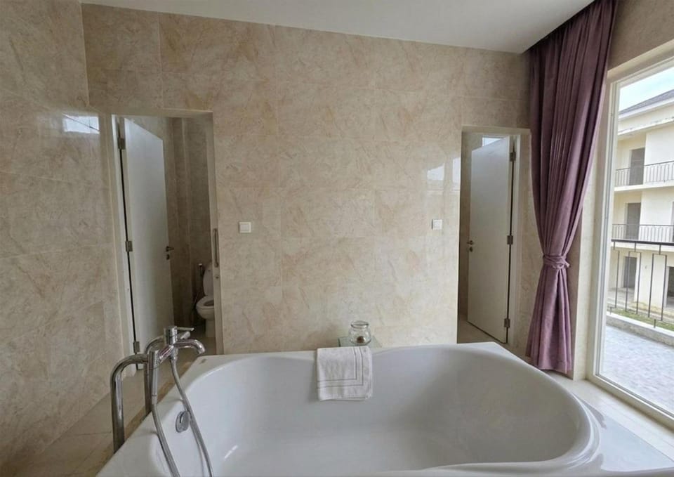 Ocean SHV Hotel Hotel in Sihanoukville
