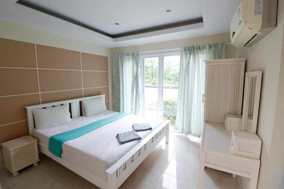 Seamount Ban Krut ซีเมาท์ บ้านกรูด  Resort in Prachuap Khiri Khan, Thailand